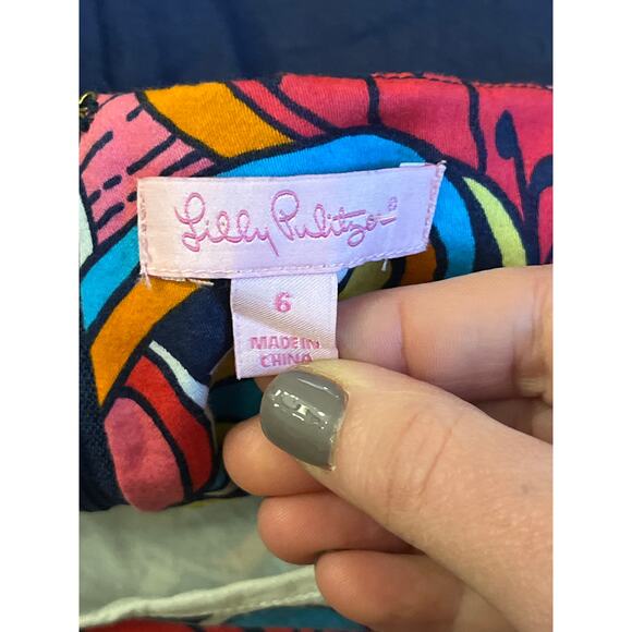 Lilly Pulitzer Shauna tunic bright navy 
Optical confusion novelty size 6 - Picture 4 of 7